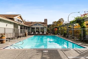 Seasonal outdoor pool and spa